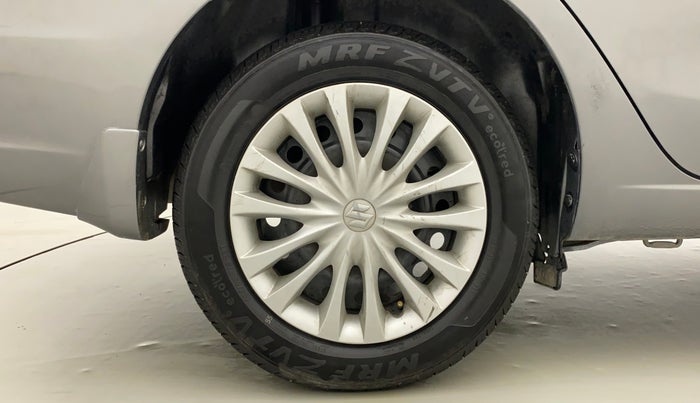 2015 Maruti Ciaz VXI+, Petrol, Manual, 1,09,884 km, Right Rear Wheel