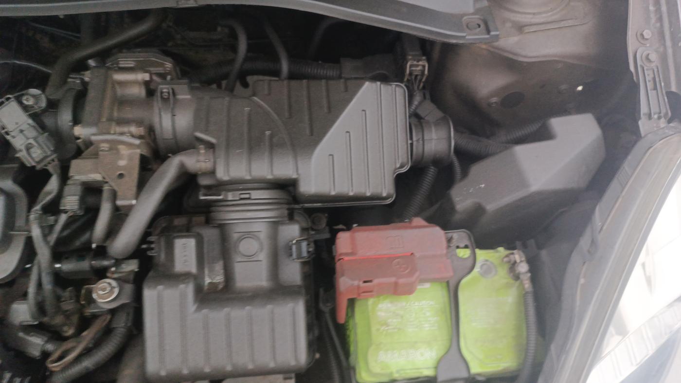 2015 Honda Amaze 1.2L I-VTEC VX, Petrol, Manual, 1,23,697 km, Engine View - Left