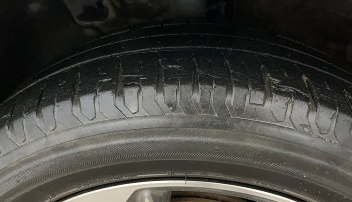 2018 Hyundai Verna 1.6 VTVT SX O, Petrol, Manual, 48,583 km, Left Front Tyre Tread