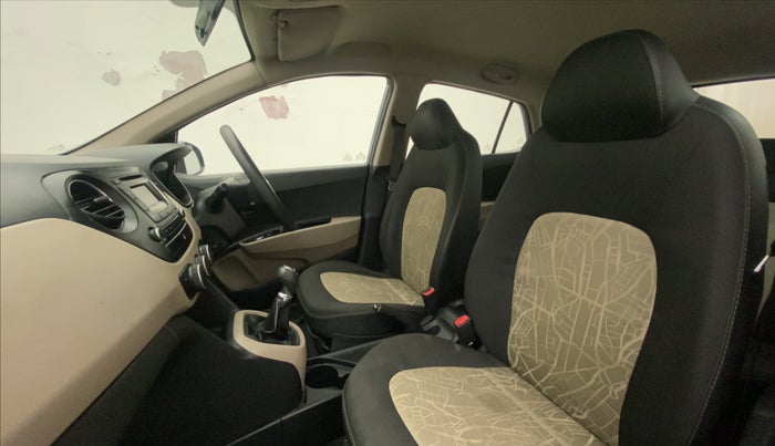 2014 Hyundai Grand i10 SPORTZ 1.2 KAPPA VTVT, Petrol, Manual, 31,622 km, Right Side Front Door Cabin