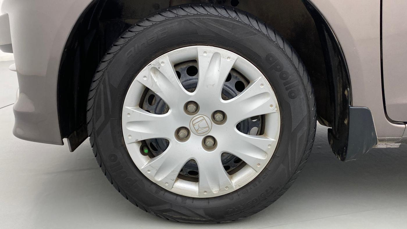 2014 Honda Amaze 1.2 SMT I VTEC, Petrol, Manual, 39,127 km, Left Front Wheel