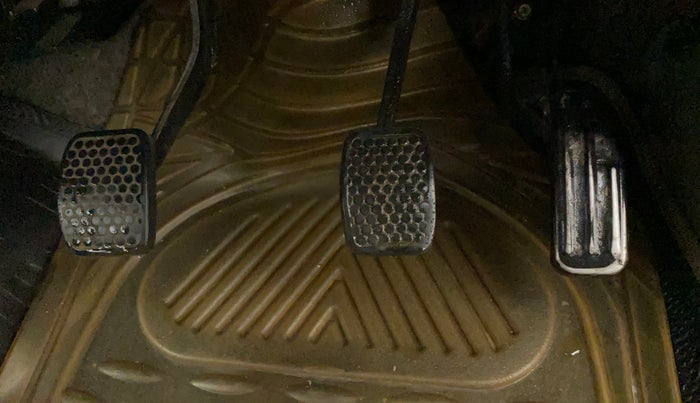 2014 Maruti Eeco 5 STR WITH A/C+HTR, CNG, Manual, 29,224 km, Pedals