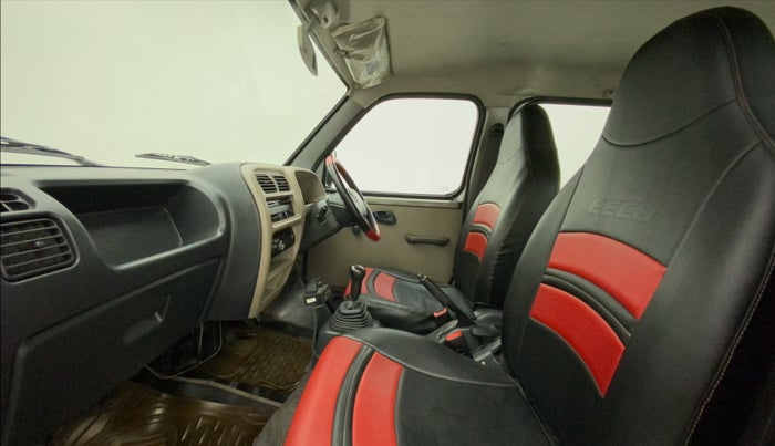 2014 Maruti Eeco 5 STR WITH A/C+HTR, CNG, Manual, 29,224 km, Right Side Front Door Cabin