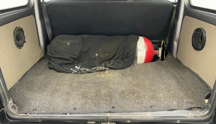 2014 Maruti Eeco 5 STR WITH A/C+HTR, CNG, Manual, 29,224 km, Boot Inside