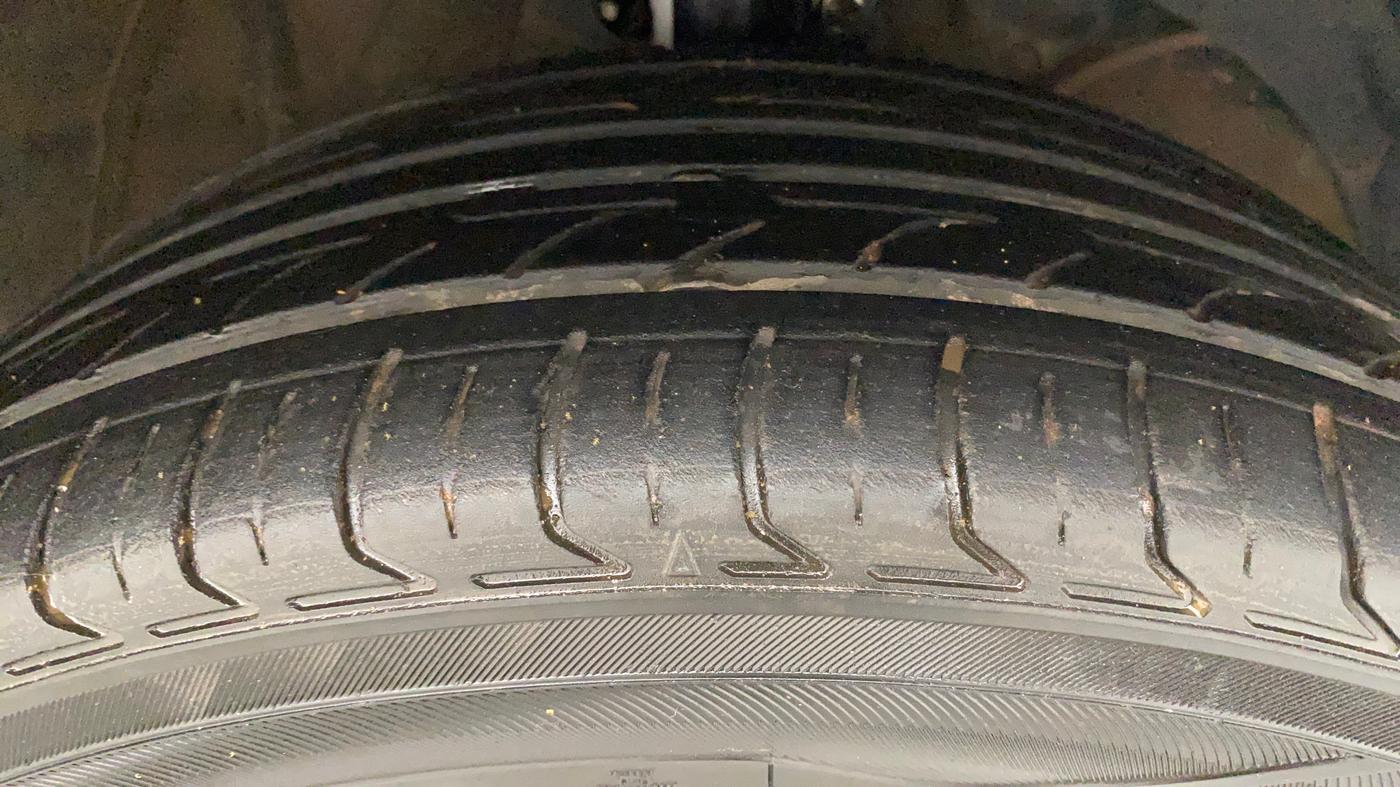 2017 Maruti Baleno ALPHA PETROL 1.2, Petrol, Manual, 67,825 km, Right Front Tyre Tread
