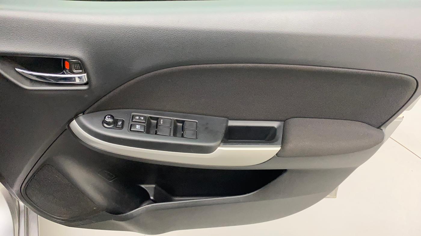 2017 Maruti Baleno ALPHA PETROL 1.2, Petrol, Manual, 67,825 km, Driver Side Door Panels Control