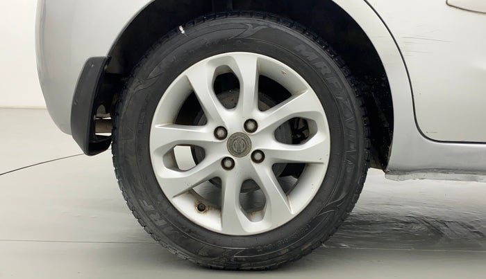 2014 Nissan Micra XV CVT, Petrol, Automatic, 43,978 km, Right Rear Wheel