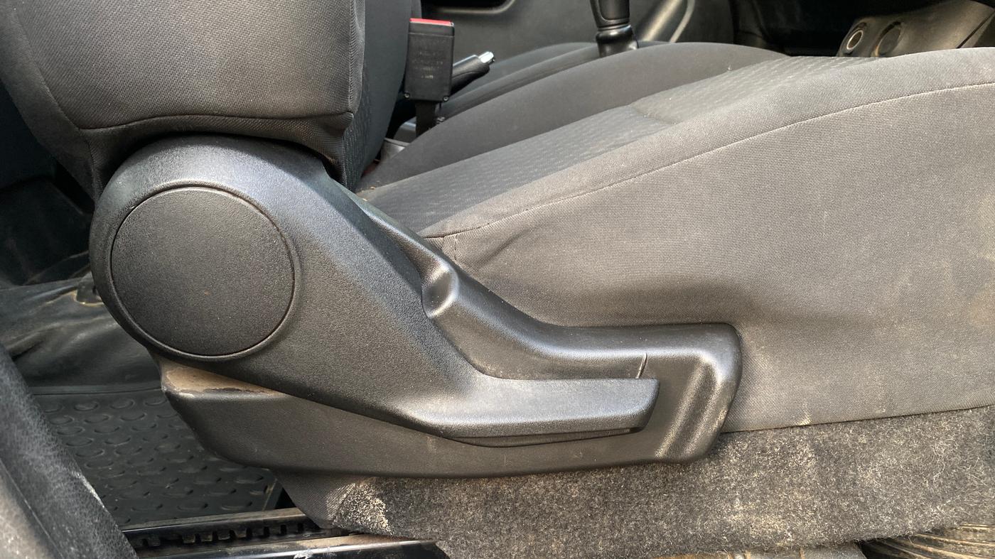 2022 Maruti Celerio VXI, Petrol, Manual, 66,437 km, Driver Side Adjustment Panel