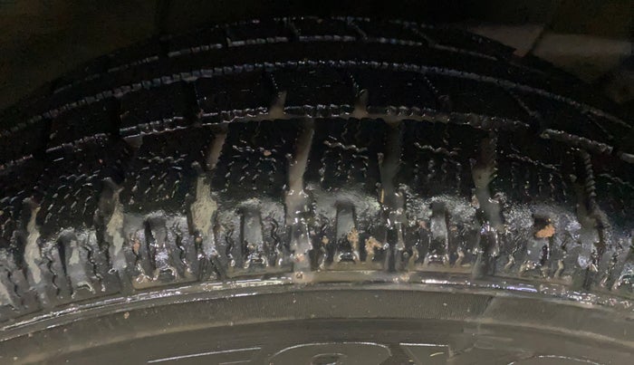 2022 Hyundai AURA S 1.2 CNG, CNG, Manual, 56,755 km, Left Rear Tyre Tread