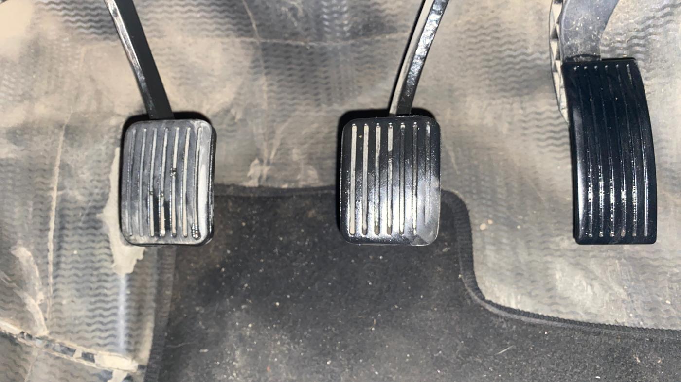 2022 Hyundai AURA S 1.2 CNG, CNG, Manual, 56,765 km, Pedals