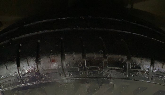 2022 Hyundai AURA S 1.2 CNG, CNG, Manual, 56,755 km, Right Rear Tyre Tread