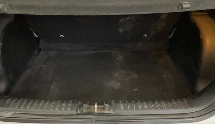 2019 Hyundai VENUE SX 1.0 TURBO, Petrol, Manual, 59,779 km, Boot Inside