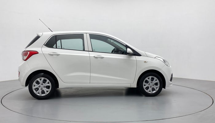 2016 Hyundai Grand i10 MAGNA 1.2 KAPPA VTVT, Petrol, Manual, 88,133 km, Right Side View