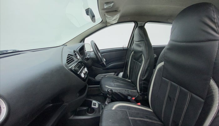 2018 Datsun Redi Go T (O), CNG, Manual, 71,266 km, Right Side Front Door Cabin