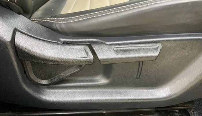 2022 KIA SELTOS HTX IVT 1.5 PETROL, Petrol, Automatic, 61,271 km, Driver Side Adjustment Panel