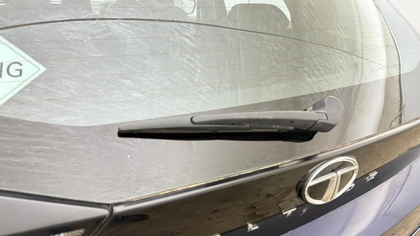 2023 Tata ALTROZ XZ PLUS SUNROOF CNG, CNG, Manual, 53,571 km, Rear Wiper