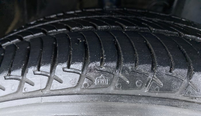 2019 Datsun Go Plus T (O) CVT, Petrol, Automatic, 15,756 km, Right Front Tyre Tread