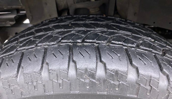 2017 Mahindra Thar CRDE 4X4 AC, Diesel, Manual, 45,071 km, Left Front Tyre Tread