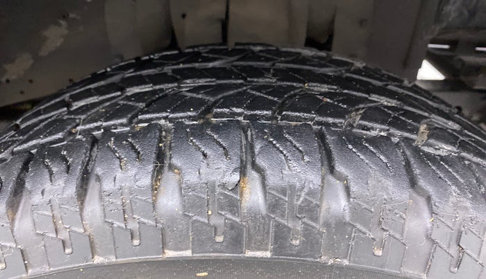 2017 Mahindra Thar CRDE 4X4 AC, Diesel, Manual, 45,071 km, Right Front Tyre Tread