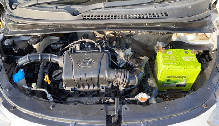 2014 Hyundai i10 MAGNA 1.1, Petrol, Manual, 66,739 km, Engine View