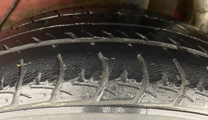 2016 Maruti Celerio VXI (O) AMT, Petrol, Automatic, 31,035 km, Left Rear Tyre Tread