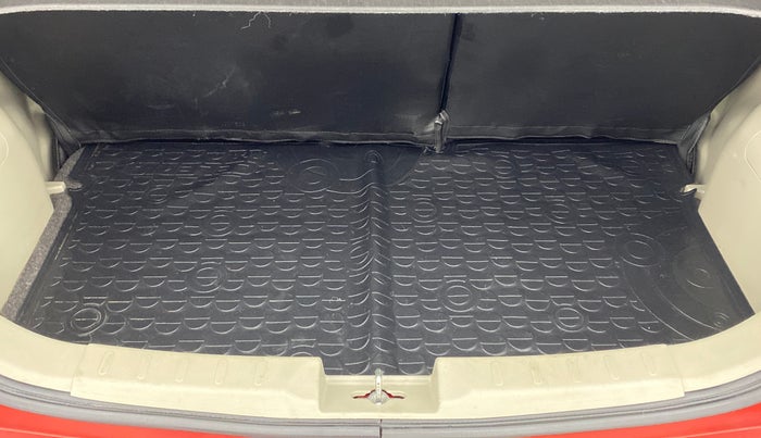 2016 Maruti Celerio VXI (O) AMT, Petrol, Automatic, 31,035 km, Boot Inside