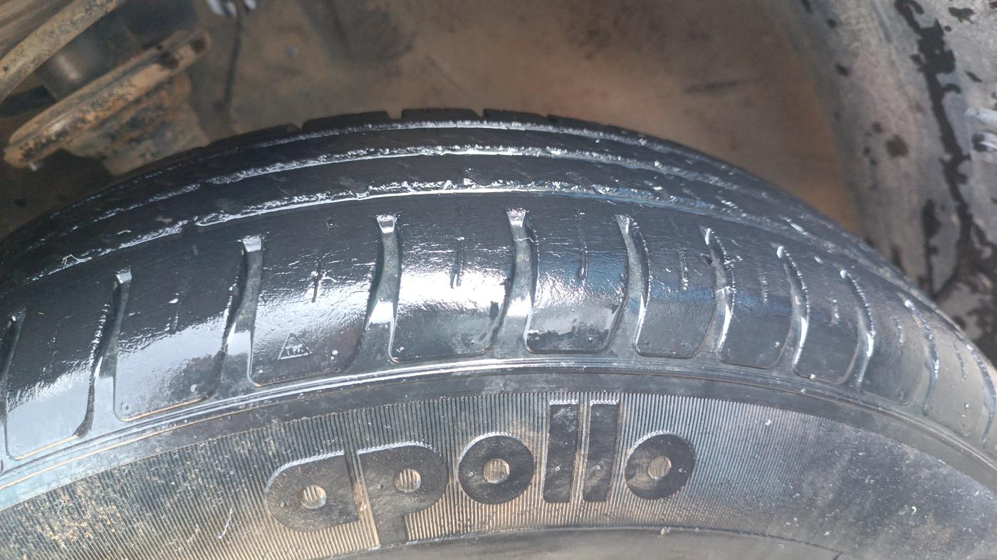 2018 Maruti IGNIS DELTA 1.2 AMT, Petrol, Automatic, 69,957 km, Left Front Tyre Tread