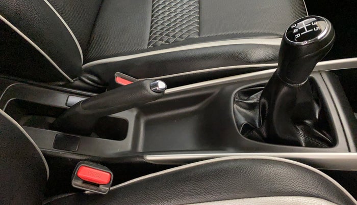 2018 Maruti Baleno DELTA 1.2 K12, Petrol, Manual, 47,283 km, Gear Lever