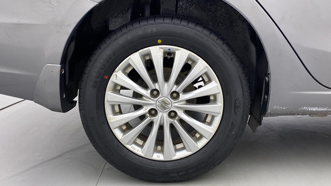 2017 Maruti Ciaz  ZDI SHVS, Diesel, Manual, 86,437 km, Right Rear Wheel