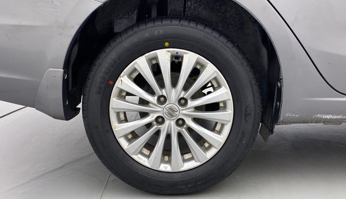 2017 Maruti Ciaz  ZDI SHVS, Diesel, Manual, 86,437 km, Right Rear Wheel