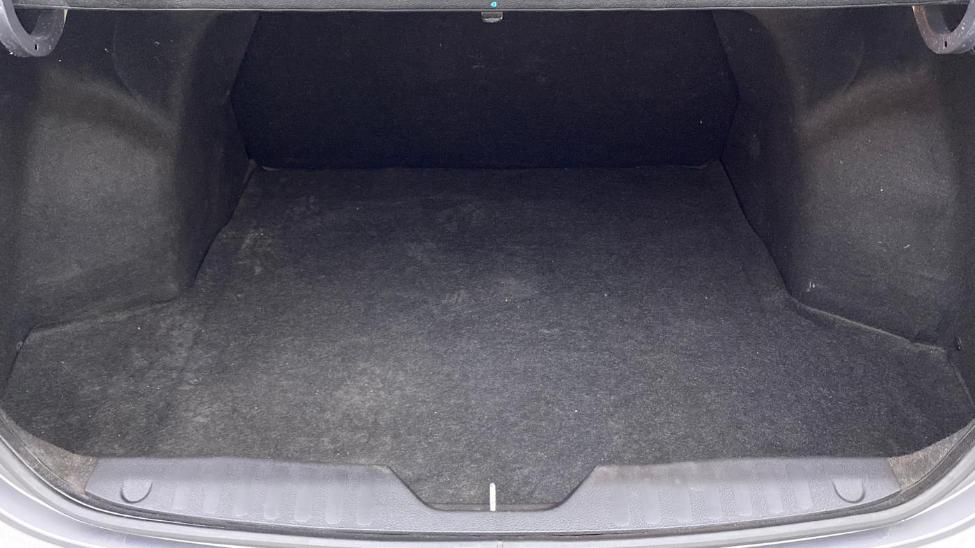 2017 Maruti Ciaz  ZDI SHVS, Diesel, Manual, 86,437 km, Boot Inside