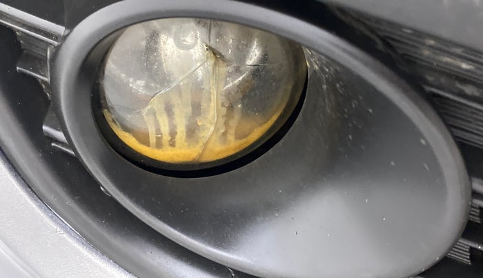 2017 Maruti Ciaz  ZDI SHVS, Diesel, Manual, 86,437 km, Right fog light - Minor damage