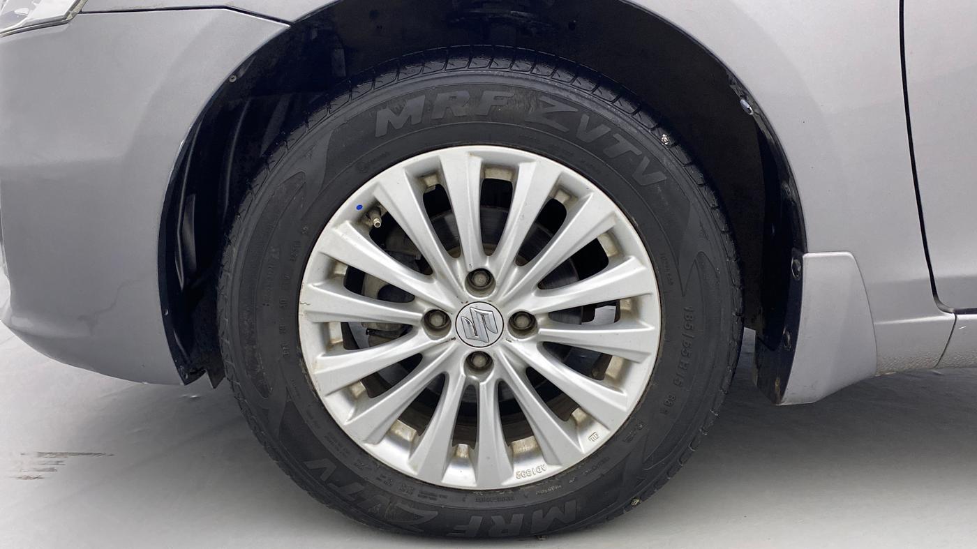 2017 Maruti Ciaz  ZDI SHVS, Diesel, Manual, 86,437 km, Left Front Wheel