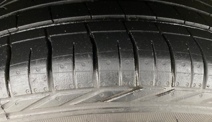 2021 Hyundai VENUE SX PLUS 1.0 TURBO DCT, Petrol, Automatic, 97,130 km, Right Rear Tyre Tread