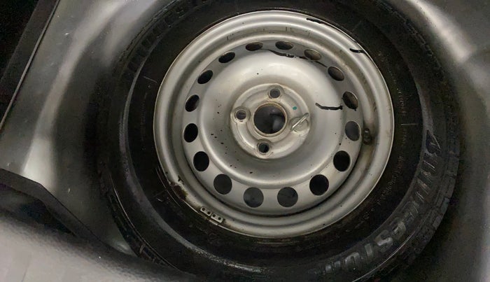 2016 Maruti Swift LXI (O), Petrol, Manual, 72,650 km, Spare Tyre