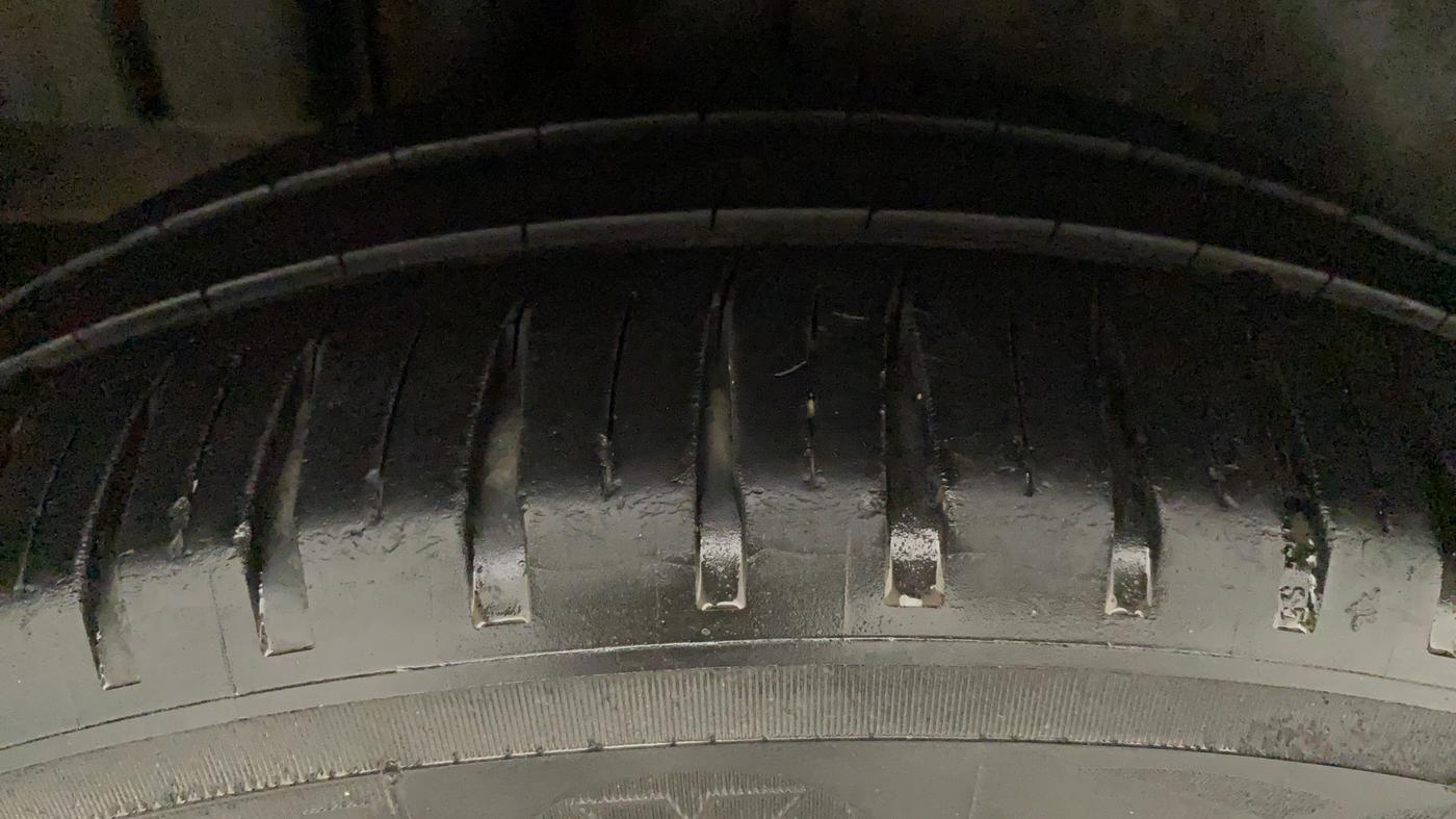 2012 Maruti Swift VXI, Petrol, Manual, 1,24,132 km, Right Rear Tyre Tread