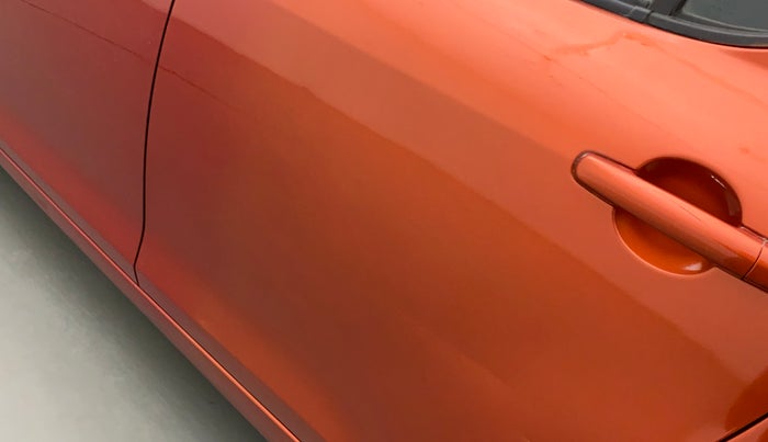 2012 Maruti Swift VXI, Petrol, Manual, 1,24,132 km, Rear left door - Slightly dented