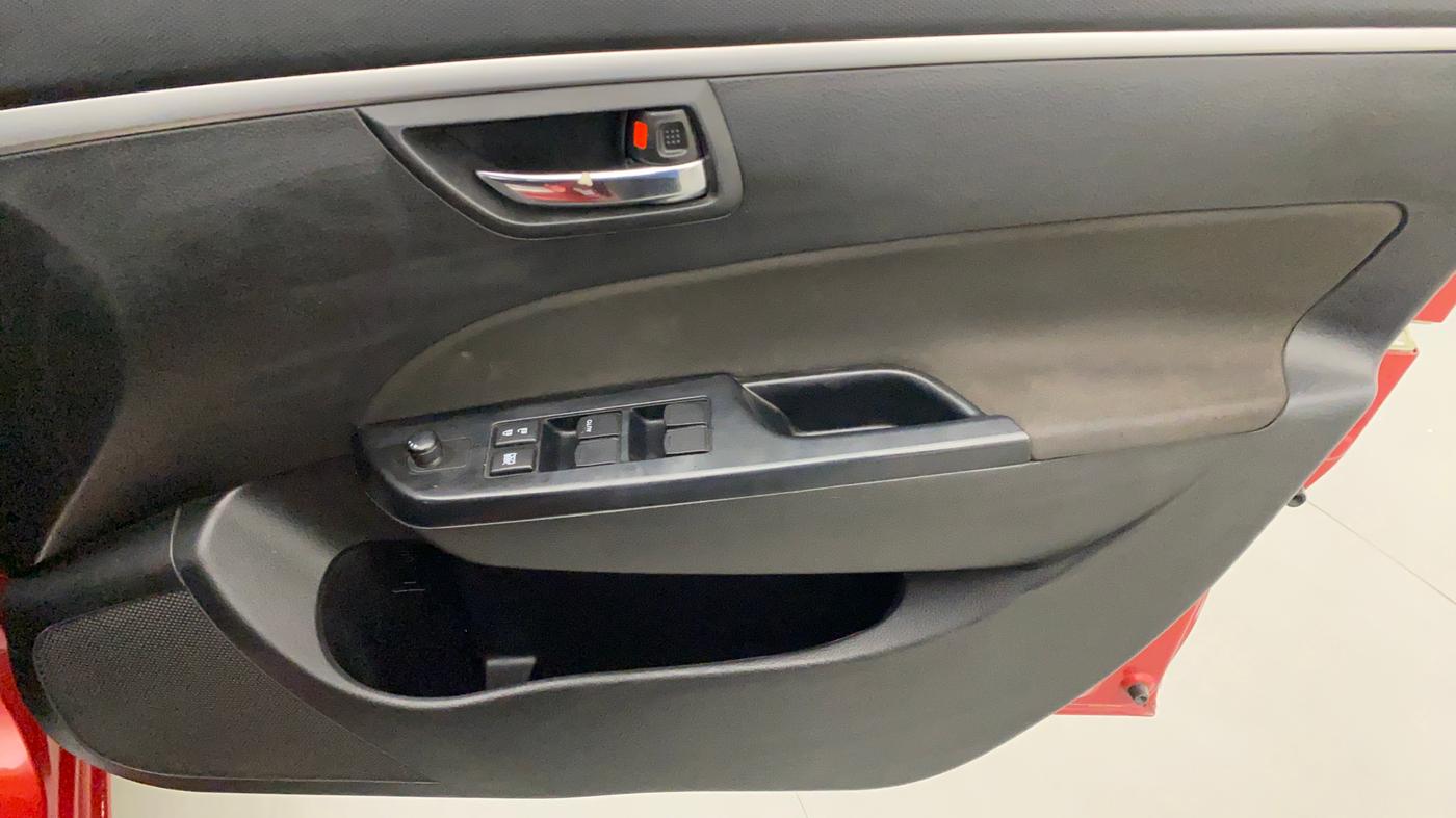 2012 Maruti Swift VXI, Petrol, Manual, 1,24,132 km, Driver Side Door Panels Control