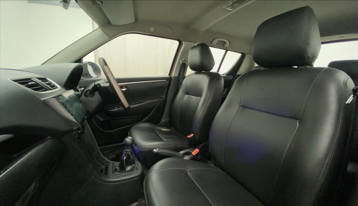 2012 Maruti Swift VXI, Petrol, Manual, 1,24,132 km, Right Side Front Door Cabin