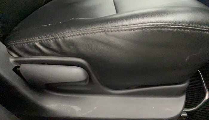 2012 Maruti Swift VXI, Petrol, Manual, 1,24,132 km, Driver Side Adjustment Panel