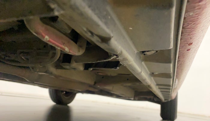 2012 Maruti Swift VXI, Petrol, Manual, 1,24,132 km, Right Side Underbody