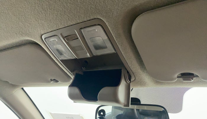 2015 Hyundai Elite i20 MAGNA 1.2, Petrol, Manual, 44,393 km, Ceiling - Sun Glass Holder not working
