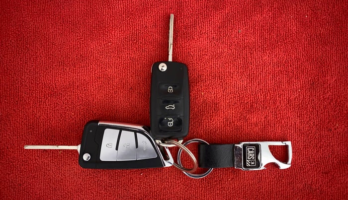 2013 Volkswagen Polo HIGHLINE1.2L, Petrol, Manual, 80,648 km, Key Close Up