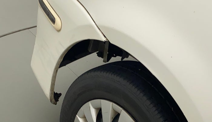 2011 Toyota Etios G, Petrol, Manual, 68,931 km, Left fender - Lining missing