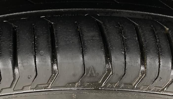 2022 Tata PUNCH ACCOMPLISHED MT, Petrol, Manual, 35,043 km, Left Front Tyre Tread