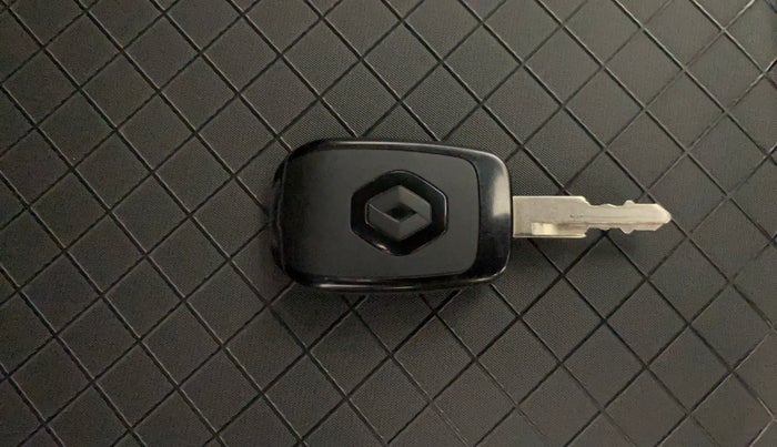 2025 Renault Kwid RXL 1.0 (O), Petrol, Manual, 5,101 km, Key Close Up