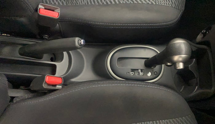 2018 Nissan Micra XV CVT, Petrol, Automatic, 51,339 km, Gear Lever
