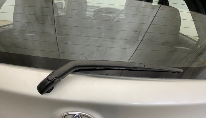 2015 Toyota Etios CROSS 1.2 G, Petrol, Manual, 70,549 km, Rear Wiper