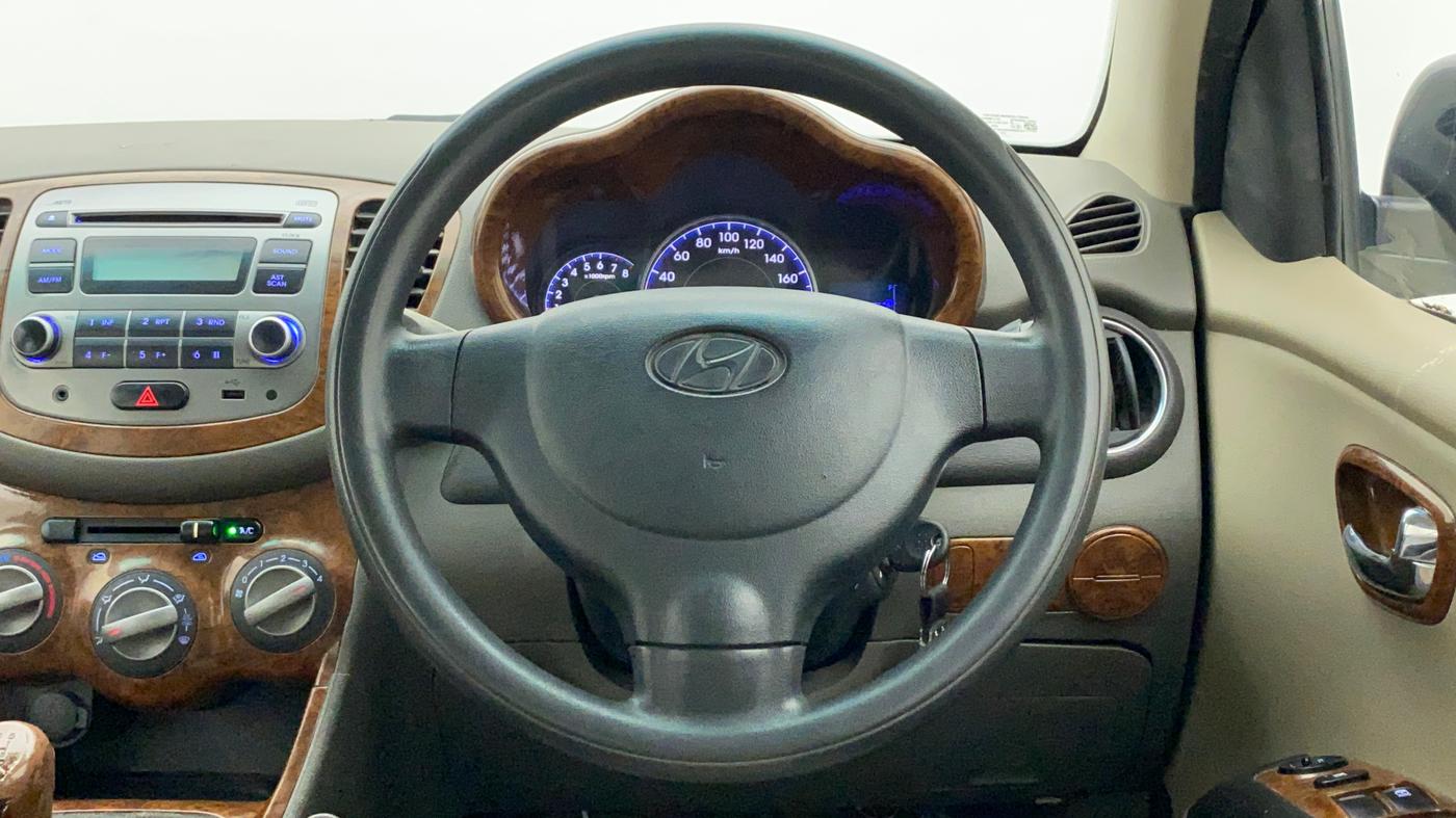2011 Hyundai i10 MAGNA 1.2, Petrol, Manual, 95,606 km, Steering Wheel Close Up
