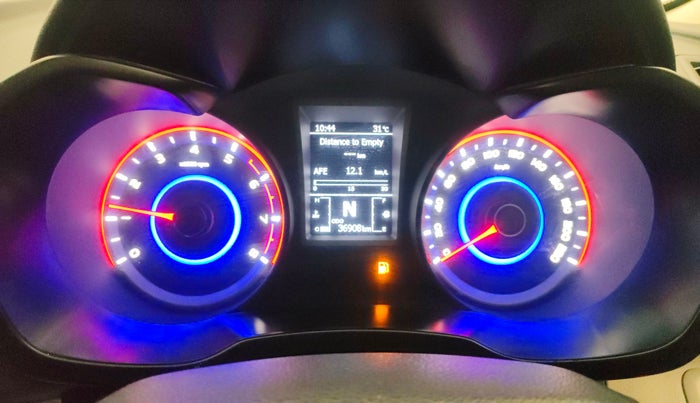 2022 Mahindra XUV300 W6 1.2 PETROL AMT, Petrol, Automatic, 36,886 km, Odometer Image